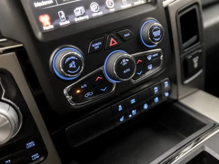 Dodge Ram 1500 Dodge Ram 1500 5.7 V8 Quad Cab 6'4 402Pk (SCHUIFDAK, NAVIGATIE, ALPINE AUDIO, STUUR/STOELVERWARMING, LEDER, CAMERA, TREKHAAK, GETINT GLAS, NIEUWE APK, NIEUWSTAAT) - afbeelding nr 10