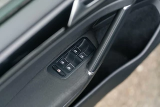 Volkswagen Golf Volkswagen Golf 1.4 TSI GTE  LED / Camera / Carplay - afbeelding nr 25