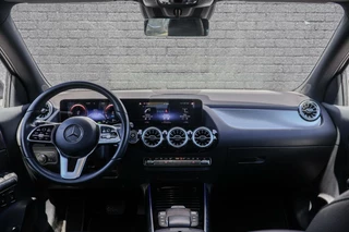 Mercedes-Benz GLA Mercedes GLA-klasse 250 e Luxury PANORAMADAK TREKHAAK MEMORY SFEERVERLICHTING - afbeelding nr 40