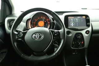 Toyota Aygo Toyota Aygo 1.0 VVT-i x-play Camera Airco Cruise - afbeelding nr 11