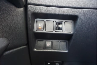 Nissan QASHQAI Nissan QASHQAI 1.2 N-Connecta NL AUTO | NAP | Panoramadak | 360 camera | Lane Departure | Premium Pearl White Parelmoer | Navi | Blue Tooth + DAB | Keyless - afbeelding nr 43