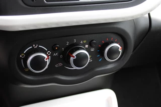 Renault Twingo Renault Twingo 1.0 SCe Collection | Airco | Cruise - afbeelding nr 7