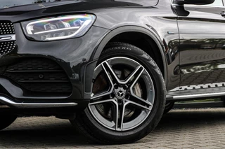 Mercedes-Benz GLC Mercedes-Benz GLC-klasse 300e 4MATIC AMG - CAMERA - SFEERVERLICHTING - afbeelding nr 11