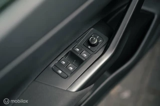 Volkswagen Polo Volkswagen Polo 1.0 TSI 116PK Highline LED ACC NAVI CARPLAY - afbeelding nr 38