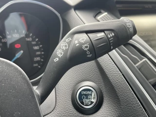 Ford Focus Ford Focus 1.5 Ecoboost Titanium 150pk Automaat | Trekhaak | Navigatie | Voorruit verwarming | 17 inch velg | Climate control - afbeelding nr 25
