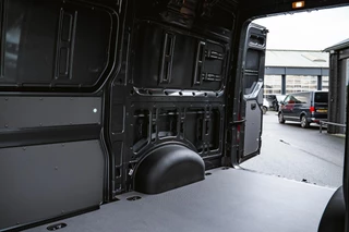 Volkswagen Crafter Volkswagen Crafter 2.0 TDI 177PK Automaat L3H3 Comfortline 2x LED | NAVI | Ergo. bestuurdersstoel | Camera | Trekhaak | - afbeelding nr 30