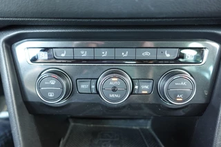 Volkswagen Tiguan Volkswagen Tiguan 1.4 TSI ACT Highline R-Line Leder - afbeelding nr 21