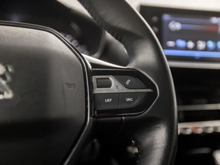 Peugeot 208 (APPLE CARPLAY, GROOT NAVI, 360 CAMERA, LM VELGEN, SPORTSTOELEN, PARKEERSENSOREN, CRUISE, NIEUWE APK, NIEUWSTAAT) - afbeelding nr 19