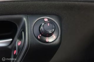 Volkswagen Polo Volkswagen Polo 1.2 TSI R-Line Carplay Navi 90 PK - afbeelding nr 33