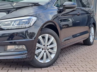 Volkswagen Touran | Automaat | Navi | Trekhaak | Stoel- en stuurverwarming | ACC | LED | - afbeelding nr 40
