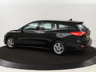Ford Focus Ford Focus 1.0 EcoBoost Trend Edition Business | Carplay |  Navigatie | Cruise control | Parkeerhulp | Airco | Bluetooth | Lichtmetalen velgen - afbeelding nr 2