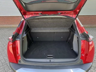 Peugeot 2008 Peugeot 2008 1.2 PureTech 100 Allure|Camera|Carplay|Navigatie|Cruise|LED|DAB| - afbeelding nr 30