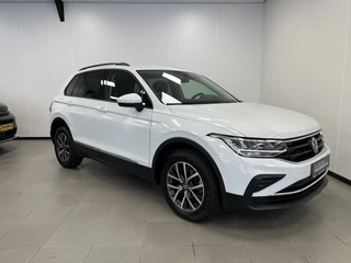 Volkswagen Tiguan Volkswagen Tiguan 1.5 TSI Life Business / 150PK / NAVI / STOEL-STUURVERW. / PDC / 1800KG TREKG. - afbeelding nr 34