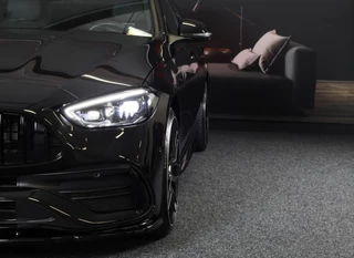Mercedes-Benz C-Klasse Mercedes-Benz C-klasse 300 e 4MATIC AMG 63 Look / Acc / Memory / Burmester / Head Up / 360 Camera / Leder / Navi / Led / 20 Inch - afbeelding nr 52