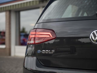 Volkswagen e-Golf Volkswagen e-Golf 136pk | Navi Discover Pro | Warmtepomp | LED koplampen | Apple Carplay & Android Auto | Stoelverwarming - afbeelding nr 40