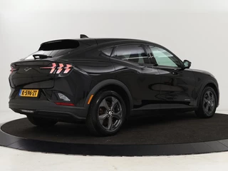 Ford Mustang Mach-E Ford Mustang Mach-E RWD 75 kWh | Leder | Stoelverwarming |  Adaptive cruise | 360 camera | Adaptive cruise | B&O Sound | Stuurverwarming | Full LED - afbeelding nr 42