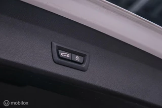 BMW X1 BMW X1 xDrive20i High Executive | 4x4 | HUD | Trekhaak | Leder | Orig NL auto | Dealer onderhouden | Camera | rijklaarprijs | - afbeelding nr 29