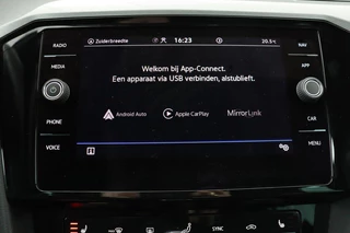 Volkswagen Passat Volkswagen Passat 1.4 TSI GTE | Standkachel | Adaptive cruise |  Stoelverwarming | Camera | Matrix LED | Carplay | Side Assist | Massage | PDC | Na - afbeelding nr 18