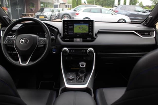 Toyota RAV4 Toyota RAV4 2.5 Hybrid AWD Bi-Tone / Trekhaak / Panoramadak / 360Camera / Leder / JBL / Keyless / 18'' / Dodehoek / DAB / Keyless - afbeelding nr 2