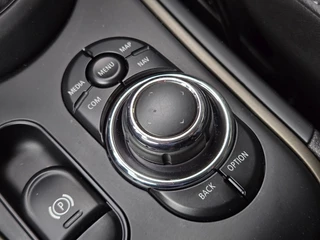 MINI Countryman MINI Countryman 2.0 CO.S E ALL4 I SPORTSTOELEN I LEDER I NAVIGATIE I CLIMATE CONTROL I HEAD UP I - afbeelding nr 24