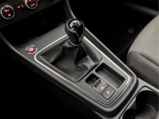 SEAT Leon (APPLE CARPLAY, NAVIGATIE, CLIMATE, CAMERA, KEYLESS, SPORTSTOELEN, GETINT GLAS, LANE ASSIST, PARKEERSENSOREN, NIEUWE APK, NIEUWSTAAT) - afbeelding nr 10