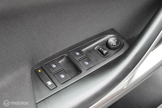 Opel Astra Opel Astra Sports Tourer 1.2 Edition 2020 130 PK, Trekhaak, PDC + camera, Donker glas, Cruise, Navi, Comfort stoel, Clima, App connect. - afbeelding nr 28