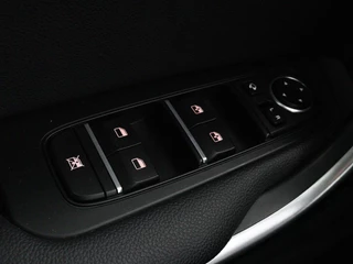 Kia Ceed Kia Ceed 1.5 T-GDi GT-Line | Panoramadak |  Stoel & stuurverwarming | Adaptive cruise | Trekhaak | Leder/Alcantara | Carplay | Camera | Digital Cockpit | Full LED - afbeelding nr 34