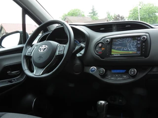 Toyota Yaris Toyota Yaris 1.5 Hybrid Lease | NIEUWE TYPE | NAVIGATIE | ACHTERUITRIJCAMERA | CLIMA-AIRCO | KEYLESS START | - afbeelding nr 6
