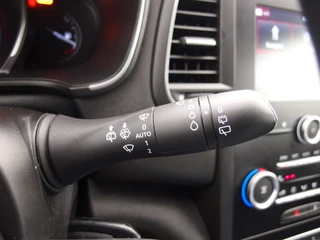 Renault Mégane Estate CARPLAY / NAVI / DAB+ / CLIMA / BLUETOOTH / CRUISE / NL-AUTO - afbeelding nr 38