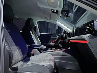 Volkswagen Tiguan Volkswagen Tiguan 1.5 eTSI Life Edition *WinterPack*LEDPlus*Keyless*PrivGlass* - afbeelding nr 19