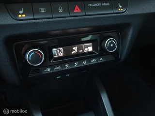 Škoda Fabia Skoda Fabia 5Drs TSI 95 PK Zwart Dak Navigatie Stoelverw DonkerGlas Parkeersensor Cruise - afbeelding nr 21