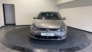 Volkswagen e-Golf | Lederen Bekleding | Zwarte Velgen | Privacy Glass | Lage km. stand! | SoH (batterijcheck) 86,4 % score! - afbeelding nr 6