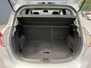 Ford B-MAX Ford B-Max 1.0 EcoBoost Titanium 2e Eigenaar,Camera,Trekhaak,125pk,Navi,Lm velgen,Clima,Cruise,Pdc V+A,Dealer Onderhouden,Apk tot 04-2026 - afbeelding nr 19