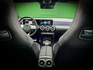 Mercedes-Benz CLA Mercedes CLA-klasse 180 AMG | Camera | Pano | Sfeer | Nap - afbeelding nr 12