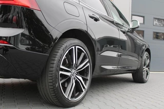 Volvo XC60 Volvo XC60 2.0 T8 Twin Engine AWD R-Design | Pano | Trekhaak - afbeelding nr 15