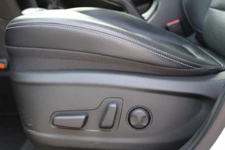 Hyundai Kona Hyundai Kona 1.0T Premium Navi/Leder/Wint/Cam/Pdc/Cool/18