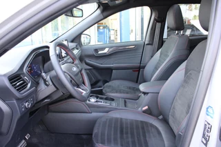 Ford Kuga Ford Kuga 2.5 PHEV Graphite Tech Edition 225pk | Driver Assistance Pack | Technology pack | Wegklapbare Trekhaak  | Panorama dak | Winterpack | Verlengde fabrieksgarantie tot 05-2028 - afbeelding nr 9