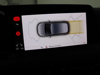 Volkswagen Golf Volkswagen Golf 1.4 eHybrid Style | Stoel & stuurverwarming |  Massage | Carplay | Memory | Achterbankverwarming | Adaptive cruise | Park Assist | Sfeerverlichting | Navigatie | Full LED | PHEV - afbeelding nr 16