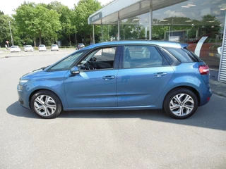 Citroën C4 Picasso Citroën C4 Picasso 2.0 BlueHDi Intensive Lage km-stand! Massagestoelen. Staat in Hoogeveen - afbeelding nr 7