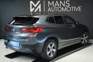 BMW X2 BMW X2 SDrive18i / LED / CRUISE / LEDER / PDC V+A / NAVI - afbeelding nr 4