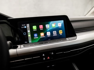 Volkswagen Golf Volkswagen Golf 1.0 TSI Sport (APPLE CARPLAY, GROOT NAVI, MEMORY SEATS, ALCANTARA, CAMERA, SPORTSTOELEN, KEYLESS, LM VELGEN, LED KOPLAMPEN, NIEUWSTAAT) - afbeelding nr 8