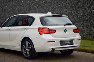 BMW 1 Serie BMW 1-serie 118i Sportline | Parelmoer Wit - Automaat - afbeelding nr 18