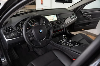 BMW 5 Serie BMW 5-serie Touring 520i 184 PK|M-Sport Executive|Org NL|1ste Eig|Leder|Navi Pro|Xenon|Dealer Onderhouden - afbeelding nr 6