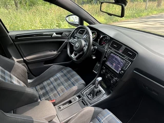 Volkswagen Golf Volkswagen Golf 1.4 TSI GTE - afbeelding nr 59