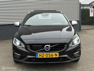 Volvo V60 Volvo V60 2.4 D6 Twin Engine R-Design ACC|BOMVOL|SCHUIFDAK - afbeelding nr 3