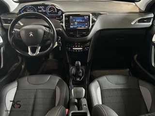 Peugeot 2008 Peugeot 2008 1.2 110 pk Allure | Pano | Clima | Cruise | CarPlay | Stoelverw. | PDC | 16