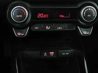 Kia Stonic Kia Stonic 1.0 T-GDi Dyn.Line | 1e eigenaar | Camera |  Keyless | Trekhaak | Climate control | Cruise Control | DAB | - afbeelding nr 27