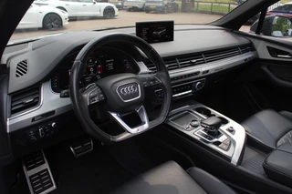 Audi SQ7 Audi SQ7 4.0 TDI quattro GRIJS KENTEKEN / Trekhaak / Panoramadak / 360Camera / Head-up / 23'' / Luchtvering / Keyless / Bose / Dodehoek / DAB / Apple CarPlay / Nachtzicht / Matrix LED / ACC / Stoelverwarming - afbeelding nr 20