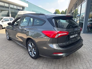 Ford Focus Ford Focus 1.0 ST-LINE 125 PK NAVI AIRCO/ECC PDC - afbeelding nr 19