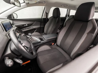 Peugeot 5008 Peugeot 5008 1.2 PureTech Sport 7 Persoons (APPLE CARPLAY, GROOT NAVI, PARKEERSENSOREN, SPORTSTOELEN, CRUISE, LANE ASSIST, NIEUWE APK, NIEUWSTAAT) - afbeelding nr 13